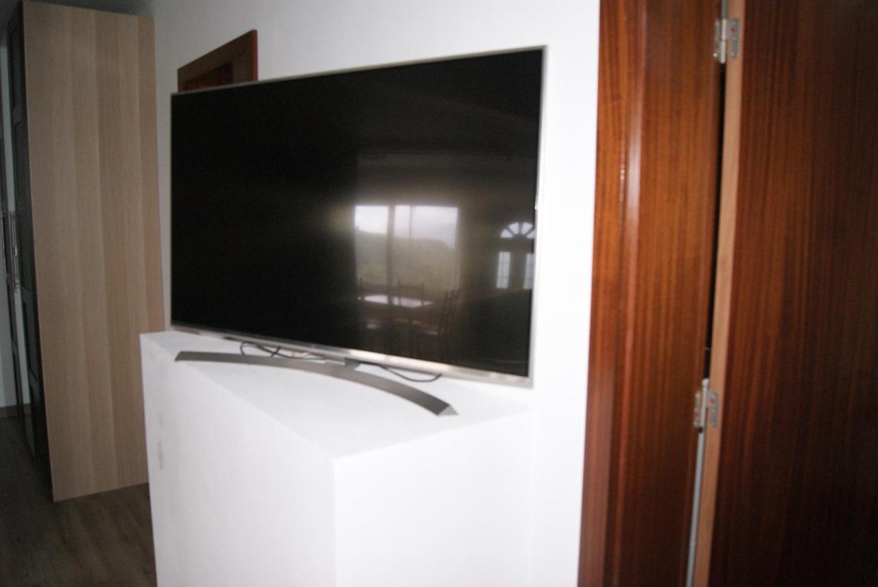 Apartamentos Praia Do Almoxarife Horta  Exterior foto